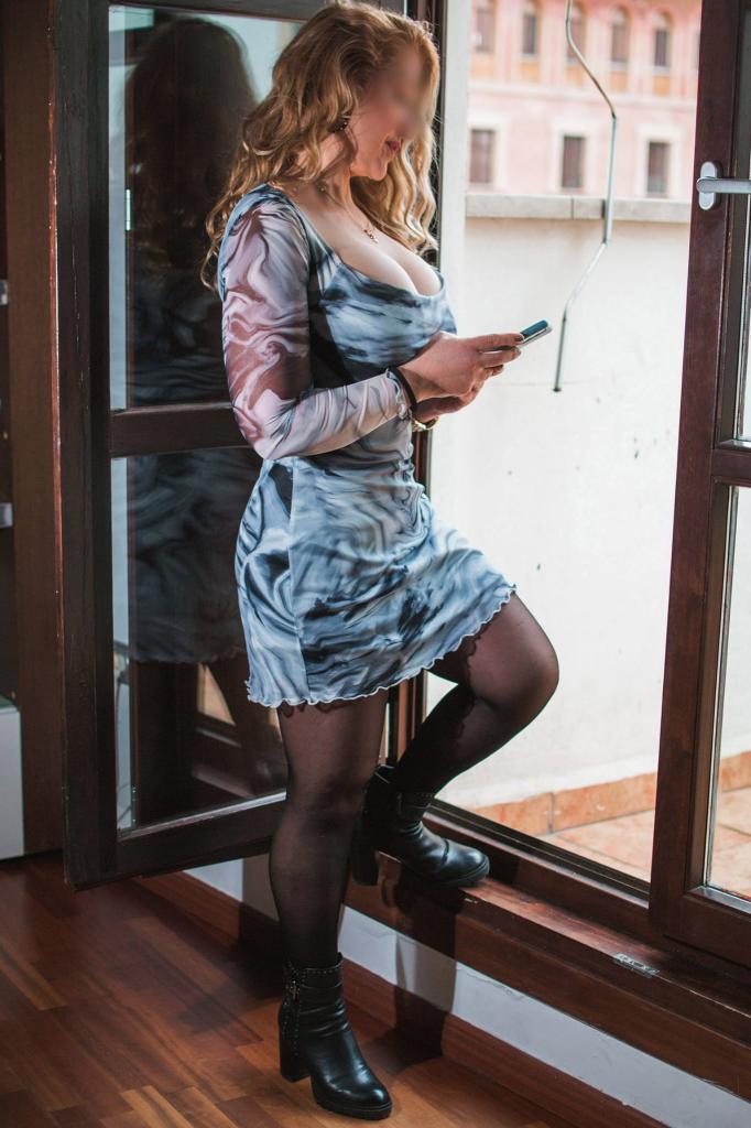 Chica busca chico en Murcia: 