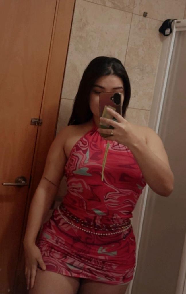 Chica busca chico en Almería: 