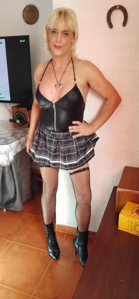 601677323: Travesti en Granada