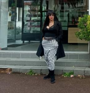 671364530: Transexual en Gerona