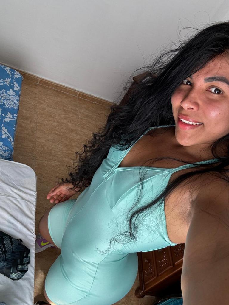 Chica busca chico en Granada: 