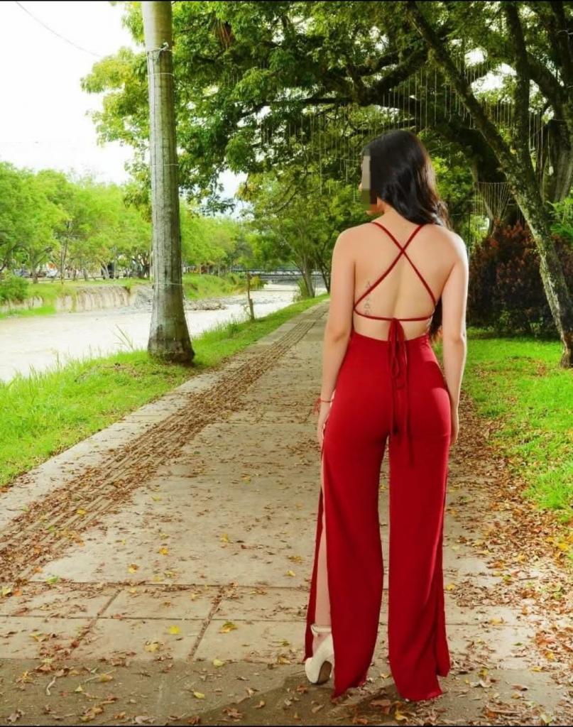 624088455: Chica busca chico en Guipúzcoa