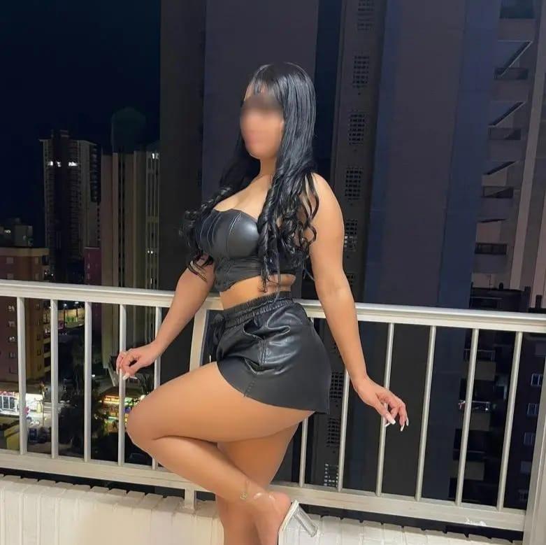 641426139: Chica busca chico en La Coruña