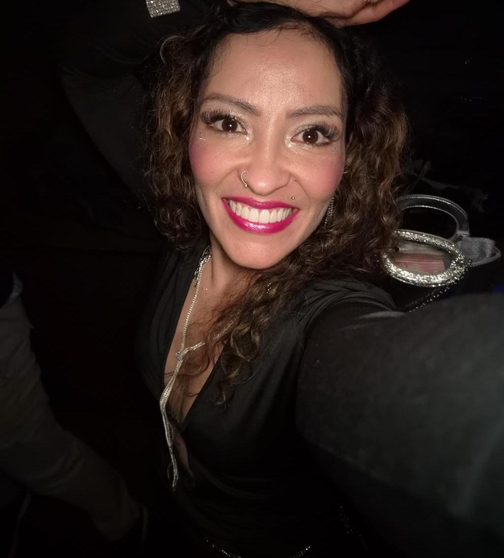 Chica busca chico en Alicante: 