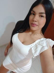 614302054: Chica busca chico en Murcia