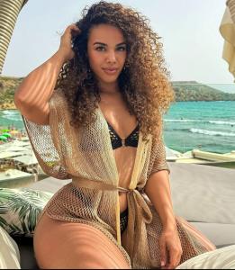 632270484: Chica busca chico en Málaga