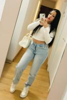 627574249: Chica busca chico en Madrid