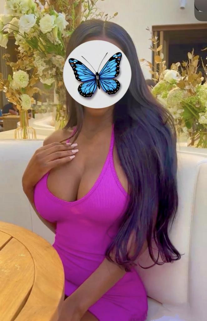 Chica busca chico en Alicante: Chica busca chico