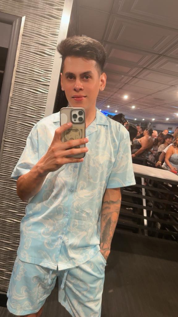 Chico busca chica en Almería: 