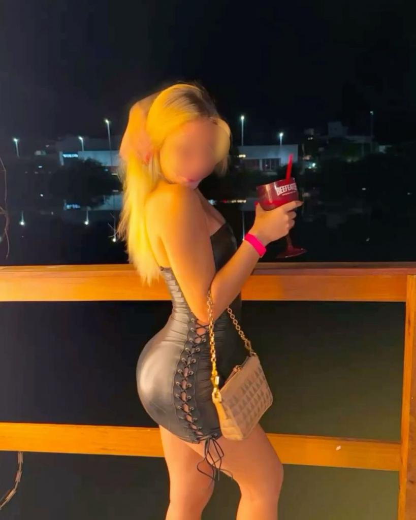 Chica busca chico en Sevilla: 