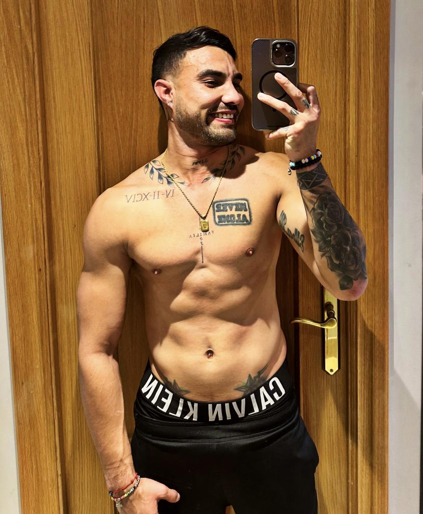 612561084: Chico busca chica en Cádiz