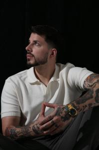 675314778: Chico busca chica en Barcelona