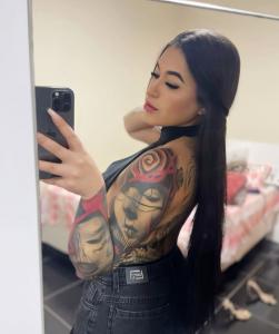 662561699: Chica busca chico en Sevilla