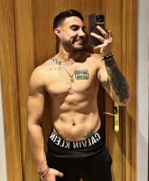 612561084: Chico busca chica en Cádiz