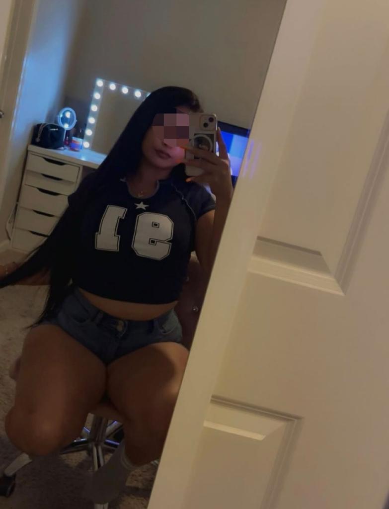 658391105: Chica busca chico en La Coruña