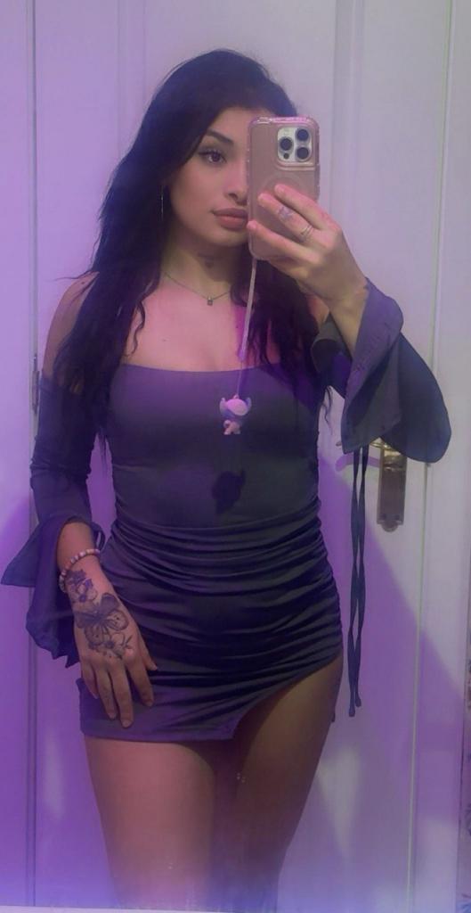 Chica busca chico en Málaga: Chica busca chico