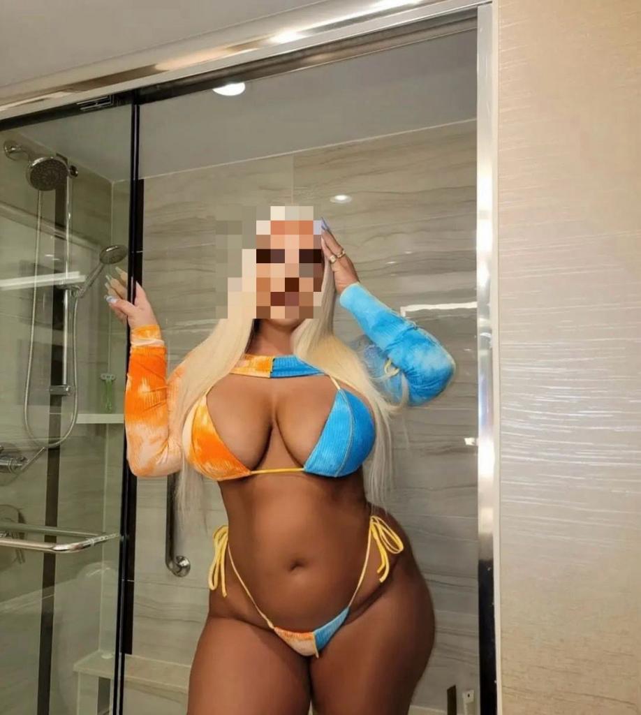 Chica busca chico en Tenerife: 