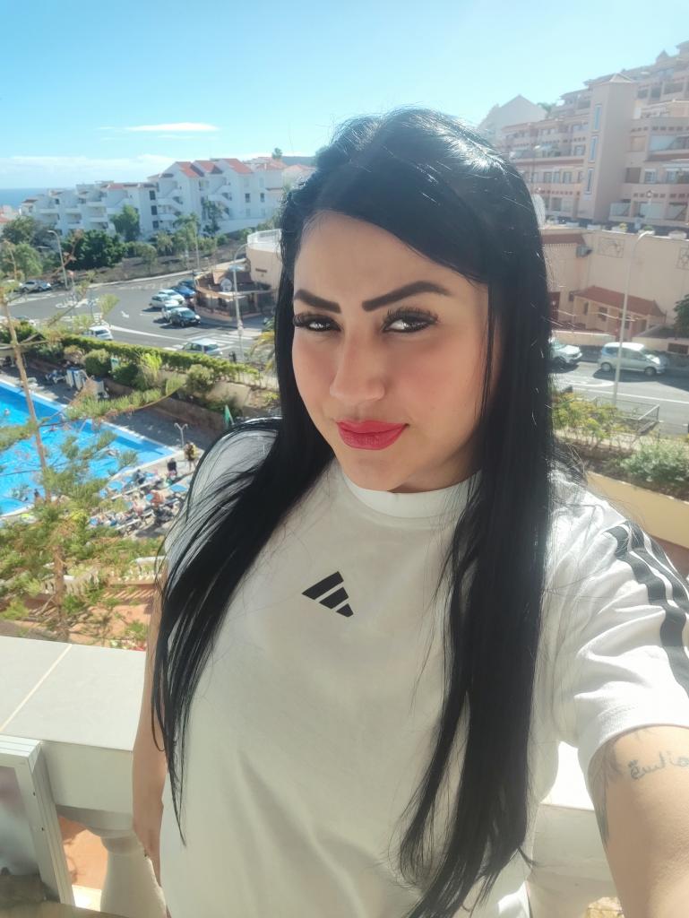 Chica busca chico en Tenerife: 
