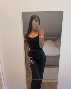 631353637: Chica busca chico en Madrid
