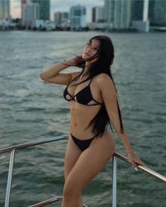 642267070: Chica busca chico en Cantabria