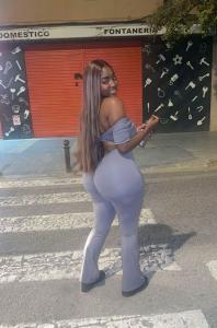 698552227: Chica busca chico en Zaragoza