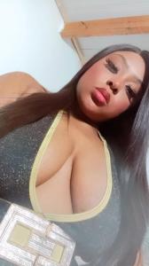 658139399: Chica busca chico en Málaga