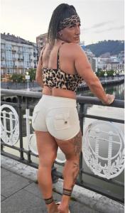 633382376: Chica busca chico en Alicante