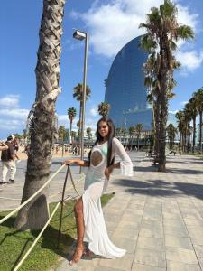 664826031: Transexual en Barcelona