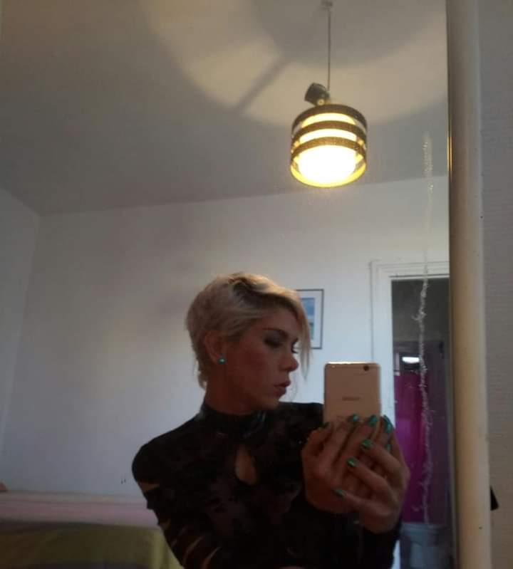 632592492: Travesti en Barcelona