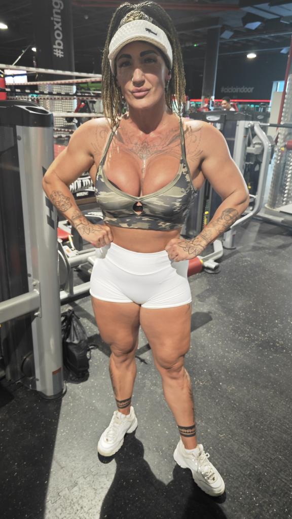 633382376: Chica busca chico en Alicante