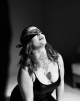 671885906: Chica busca chico en Madrid