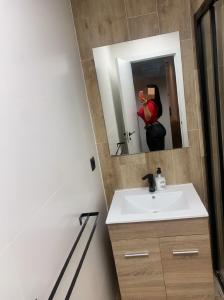 Chica busca chico en Asturias: 