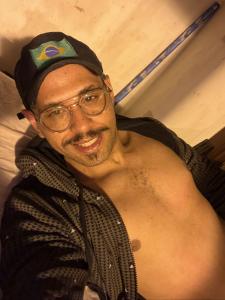 Chico busca chica en Asturias: 