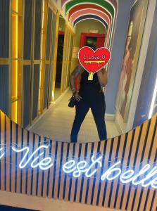 641378120: Chica busca chico en León