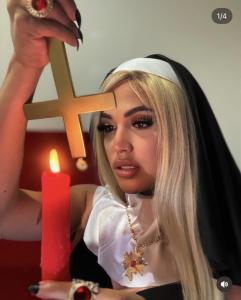 613605303: Transexual en Barcelona