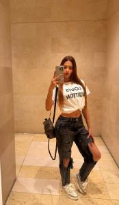 Chica busca chico en Ibiza: 