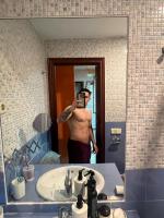 695918947: Chico busca chica en Málaga