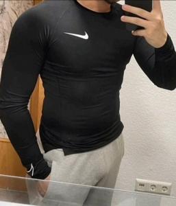 622552262: Chico busca chica en La Coruña