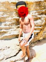 631069797: Chico busca chica en Sevilla