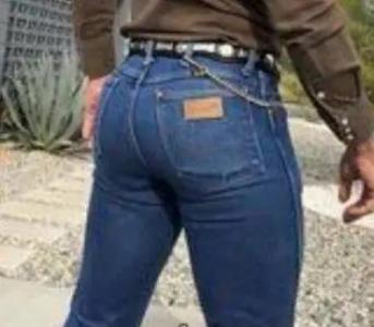 644580893: Chico busca chica en Málaga