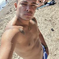 613196110: Chico busca chica en Ceuta