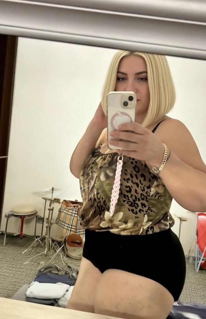 Chica busca chico en Granada: 