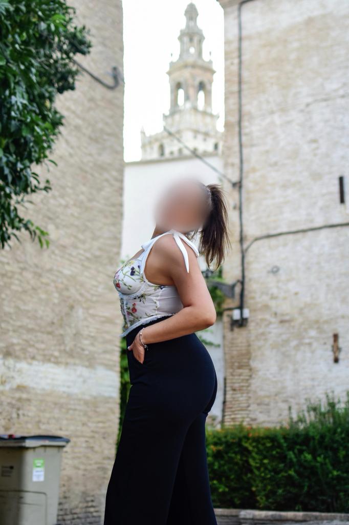 Chica busca chico en Sevilla: 