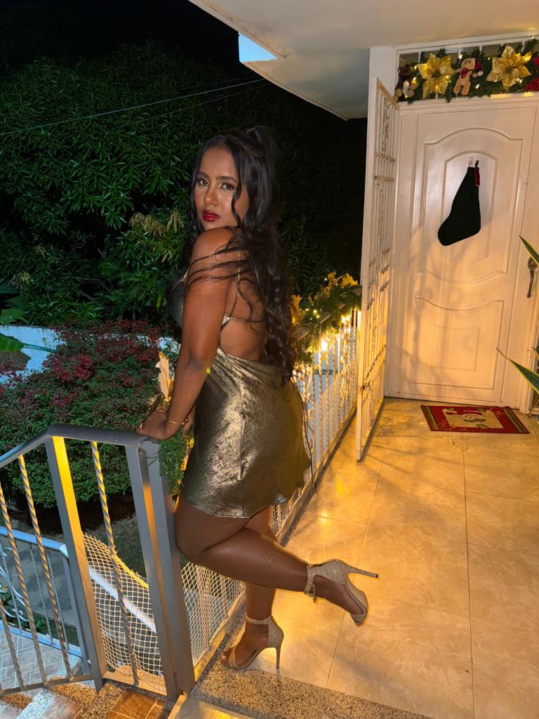 632174869: Chica busca chico en Madrid