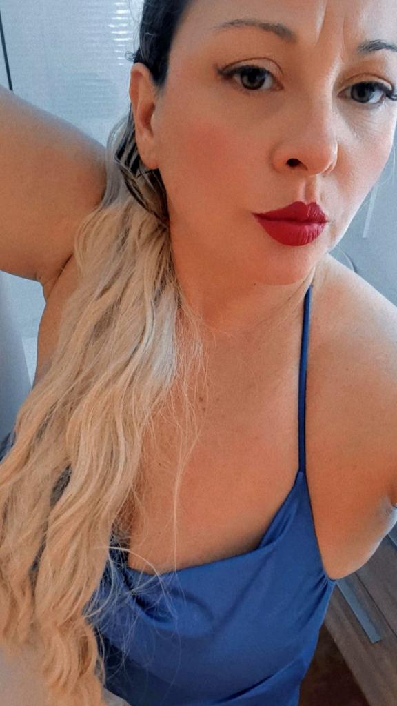 Chica busca chico en Cádiz: 