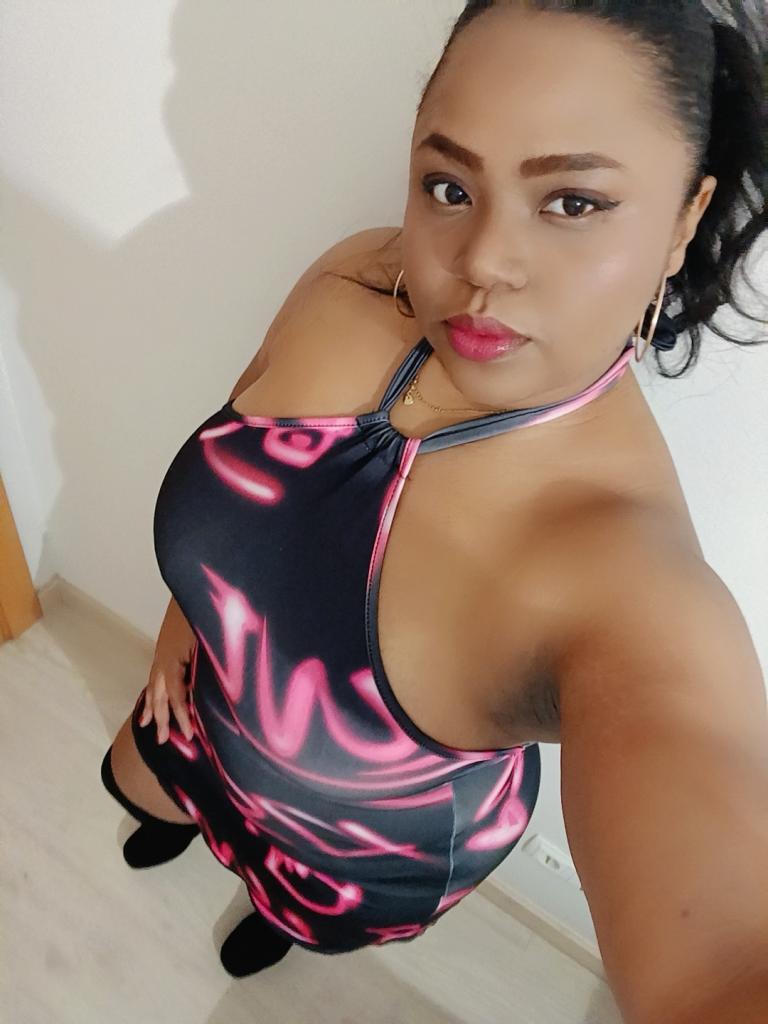 624585684: Chica busca chico en Huesca