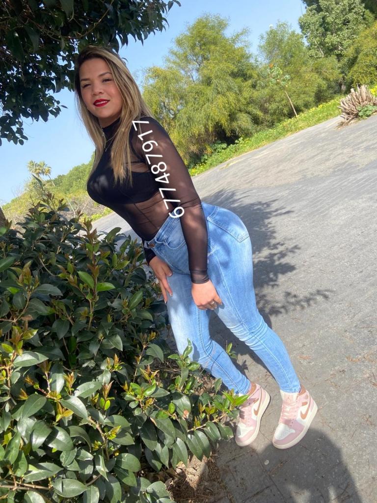 Chica busca chico en Sevilla: 