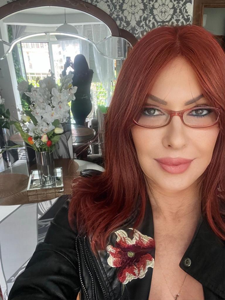 664776944: Transexual en Granada