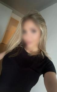 632448967: Chica busca chico en Barcelona