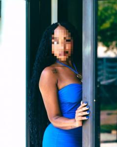 641187756: Chica busca chico en La Coruña